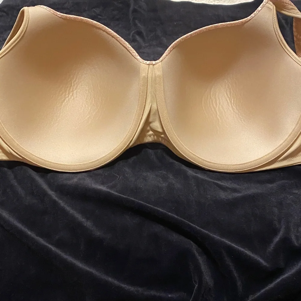 Playtex Strapless Molded Bandeau in Light Beige